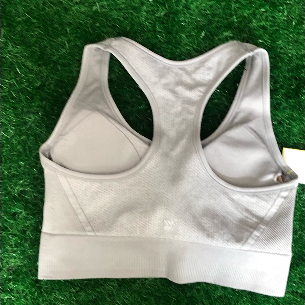 Plus Size  Med Support Seamless Racerback Bra - Picture 4 of 4